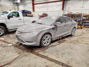 Chrysler 200 LIMITED 2.4L 4 2015