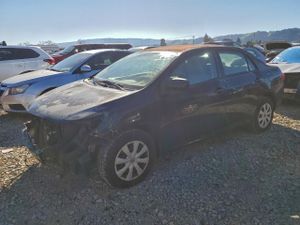 Toyota Corolla BASE 1.8L 4 2010
