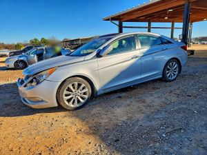 Hyundai Sonata SE 2.4L 4 2011