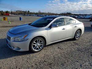 Nissan Maxima S 3.5L 6 2010