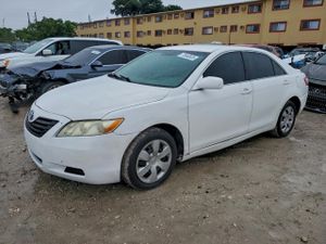 Toyota Camry BASE 2.4L 4 2009