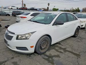 Chevrolet Cruze LS 1.8L 4 2014
