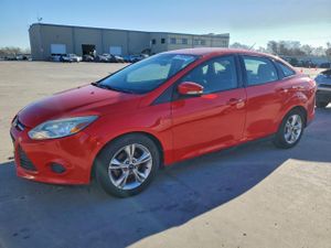 Ford Focus SE 2.0L 4 2014