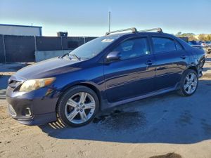Toyota Corolla BASE 1.8L 4 2013
