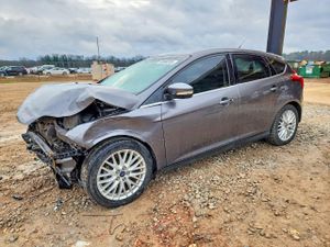 Ford Focus TITANIUM 2.0L 4 2013