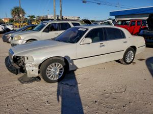 Lincoln Town Car ULTIMATE 4.6L 8 2004