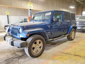 Jeep Wrangler SAHARA 3.8L 6 2010