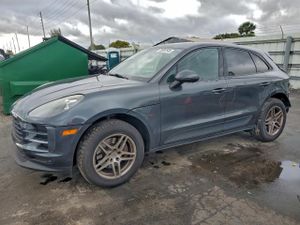 Porsche Macan 2.0L 4 2020
