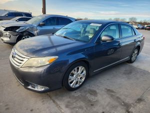 Toyota Avalon BASE 3.5L 6 2011