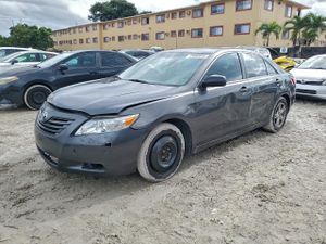 Toyota Camry BASE 2.5L 4 2010