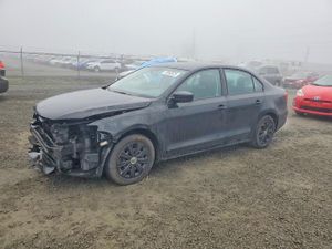 Volkswagen Jetta BASE 2.0L 4 2014