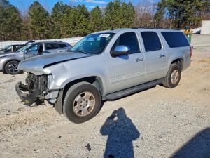 Chevrolet Suburban C1500 LS 5.3L 8 2013