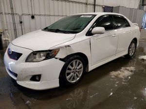 Toyota Corolla BASE 1.8L 4 2010