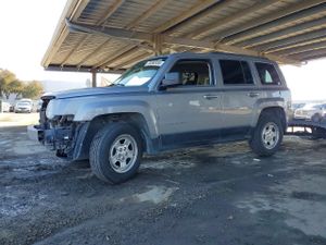 Jeep Patriot SPORT 2.4L 4 2015