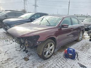 Volkswagen Passat SE 3.6L 6 2013