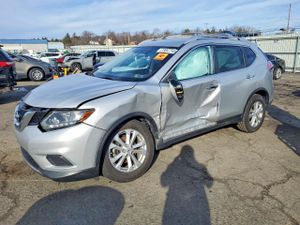 Nissan Rogue S 2.5L 4 2015