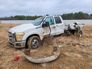 Ford F-350 6.7L 8 2015