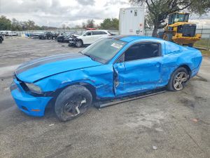 Ford Mustang 3.7L 6 2012