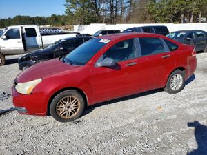 Ford Focus SE 2.0L 4 2010