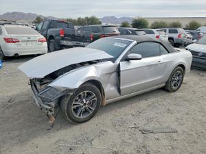 Ford Mustang 3.7L 6 2014