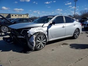 Nissan Altima SR 2.5L 4 2021