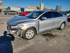 Ford Fusion S 2.5L 4 2014
