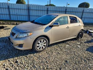 Toyota Corolla BASE 1.8L 4 2010