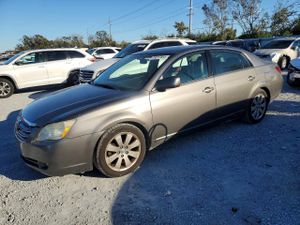 Toyota Avalon XL 3.5L 6 2005