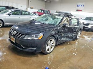 Volkswagen Passat SE 2.0L 4 2014