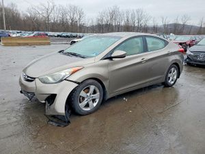 Hyundai Elantra GLS 1.8L 4 2013