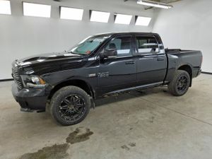 RAM 1500 SPORT 5.7L 8 2014