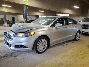 Ford Fusion SE HYBRID 2.0L 4 2013
