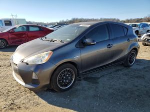 Toyota Prius 1.5L 4 2014