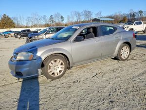 Dodge Avenger SE 2.4L 4 2013