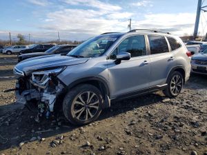 Subaru Forester LIMITED 2.5L 4 2020