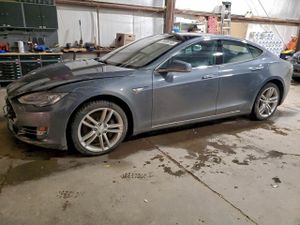 Tesla Model S 2014