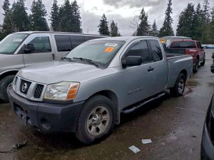 Nissan Titan XE 5.6L 8 2005