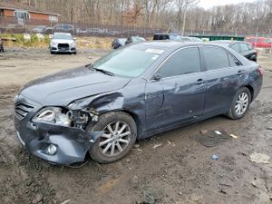 Toyota Camry SE 3.5L 6 2010