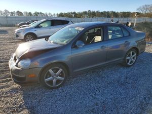 Volkswagen Jetta LIMITED 2.5L 5 2010