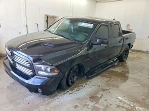 RAM 1500 SPORT 5.7L 8 2015
