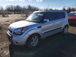 Kia Soul + 2.0L 4 2010