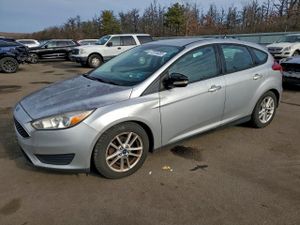 Ford Focus SE 2.0L 4 2015