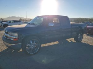 Chevrolet Silverado 1500 C1500 4.8L 8 2002