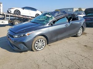 Kia Cerato / Forte / K3 LX 2 L 4 2023