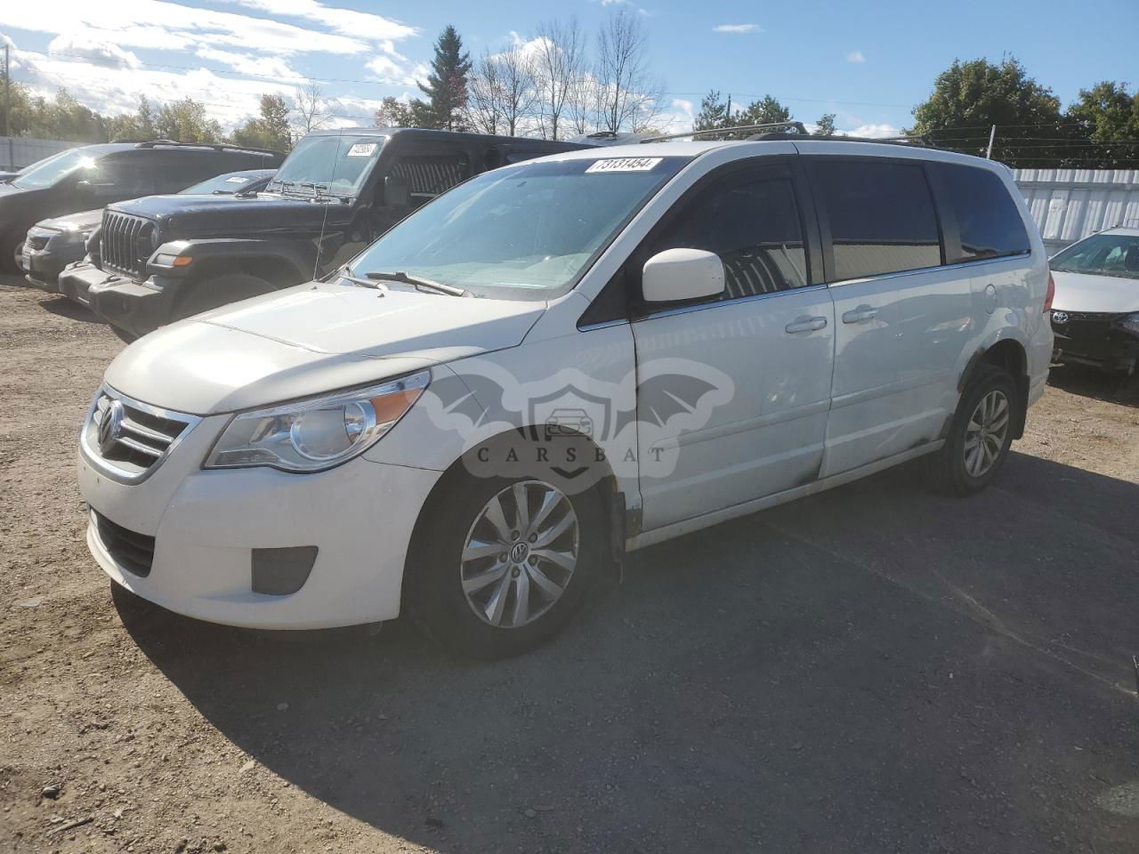 Volkswagen Routan SE 3.6L  6 2012