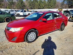 Toyota Camry BASE 2.5L 4 2012