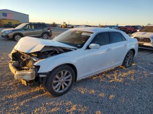 Chrysler 300 LIMITED 3.6L 6 2016