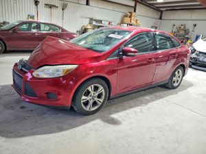 Ford Focus SE 2.0L 4 2014