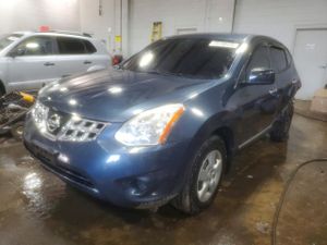 Nissan Rogue S 2.5L 4 2013