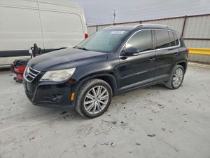 Volkswagen Tiguan S 2.0L 4 2010